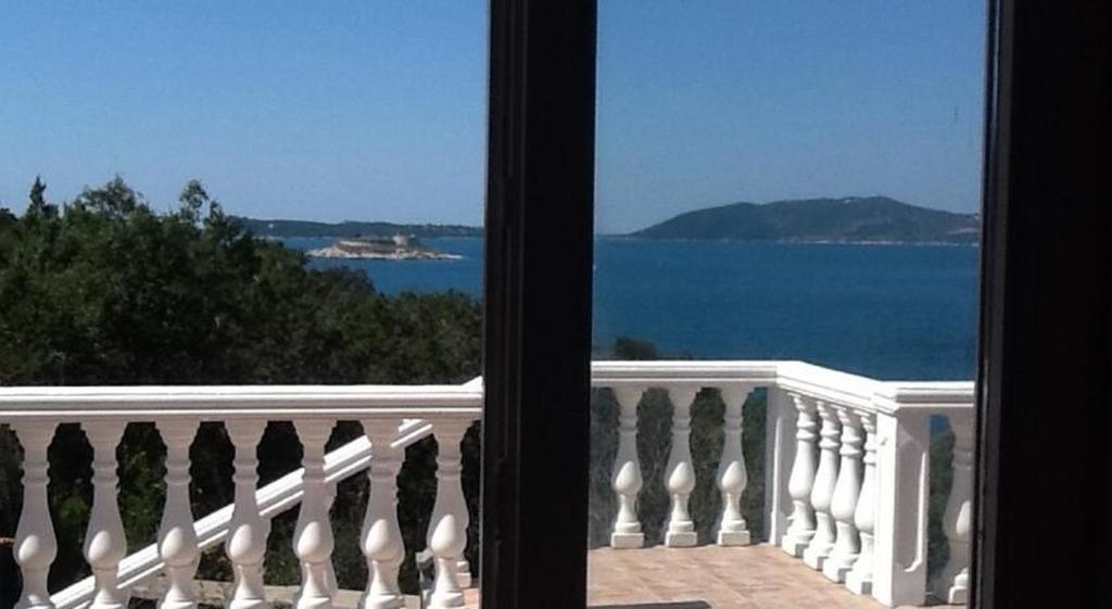 Villa Mirista Luštica Szoba fotó